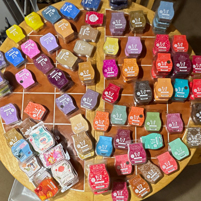Scentsy Wax Bars Assorted Mixed Scents mystery box of 6 different scents