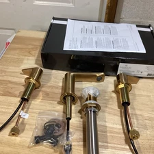 Signature Hardware SHWSCBW807BG Berwyn Bathroom Faucet with Pop-Up Drain - Gold 