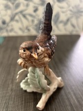 VTG W Goebel Winter Wren Bird Perched On a Branch 1969 CV 108 W Germany Figurine