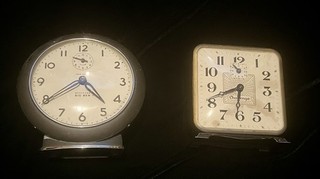 Lot Of 2 Vintage Antique Alarm Clocks Westclox Big Ben / Ingraham Challenge ￼