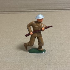 VINTAGE BARCLAY Lead Soldier Running with Rifle - skuGB