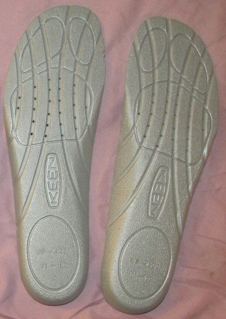 carlton london sports flip flops