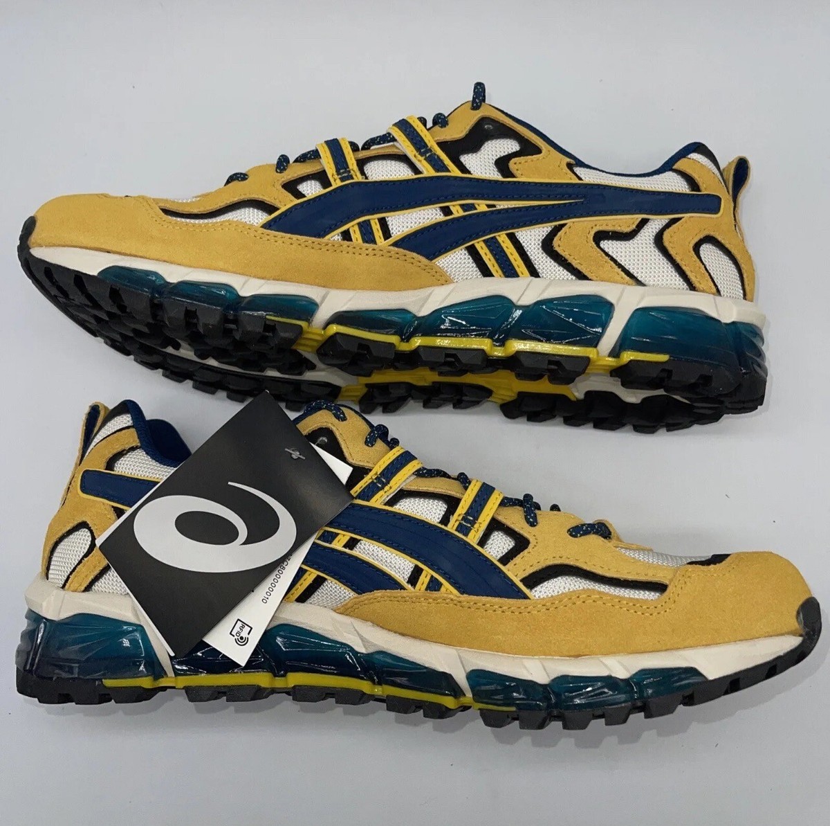 Asics Cream, Yellow & Blue Trail Running Shoes Amazon.com | ASICS Men main image 4