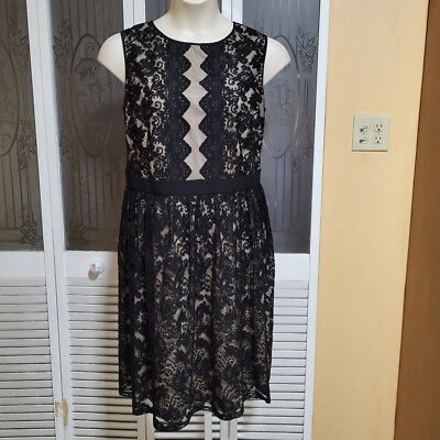 black tan lace dress McQueen // Black & Beige Lace Bodycon Dress – VSP Consignment main image 1