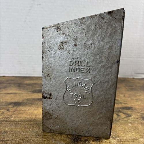 VINTAGE STANDARD TOOL CO. METAL CASE DRILL INDEX WITH 26 BITS - Picture 4 of 18