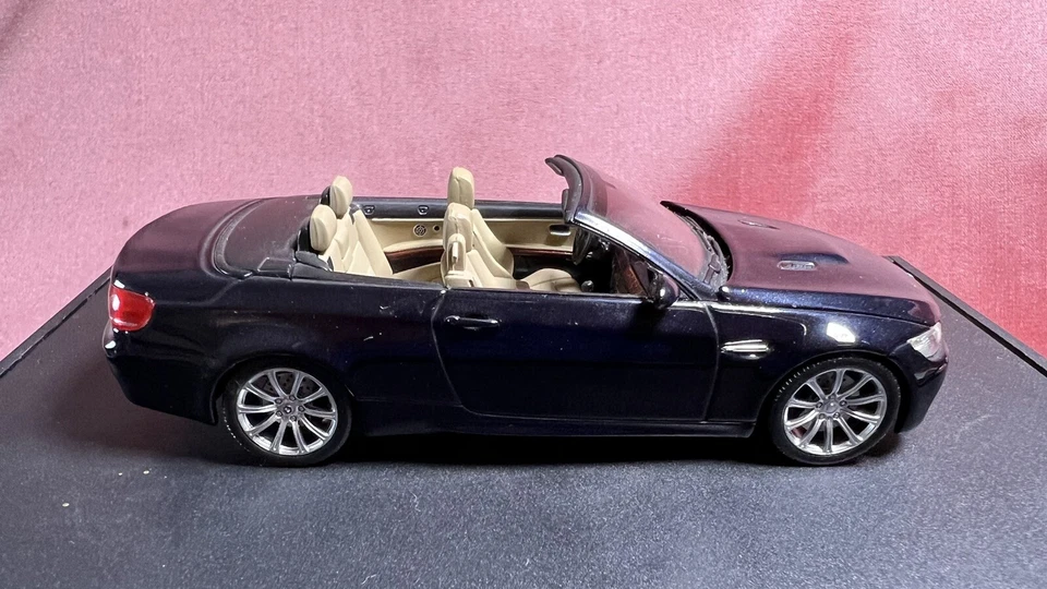 1:43 BMW M3 Cabriolet (2008) Bleu Foncé Métallisé Minichamps - Photo 4/4