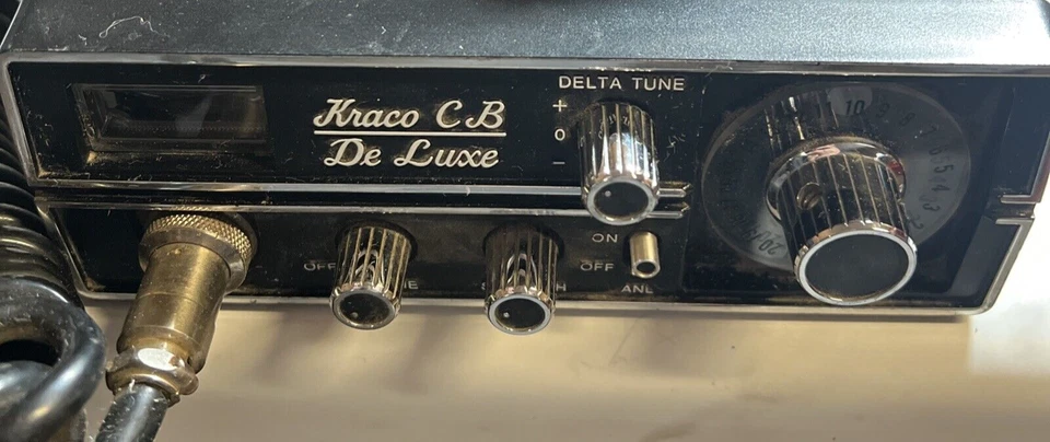 Kraco KCB-2320 CB Radio Deluxe 23 Channel 2-way Truck RV Boat De Luxe W/Mounting - Image 2 of 4