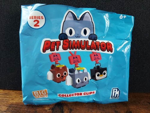 Pet Simulator Series 2 Collector Clip Mystery Pack Penguin With Roblox DLC Code - Picture 4 of 4