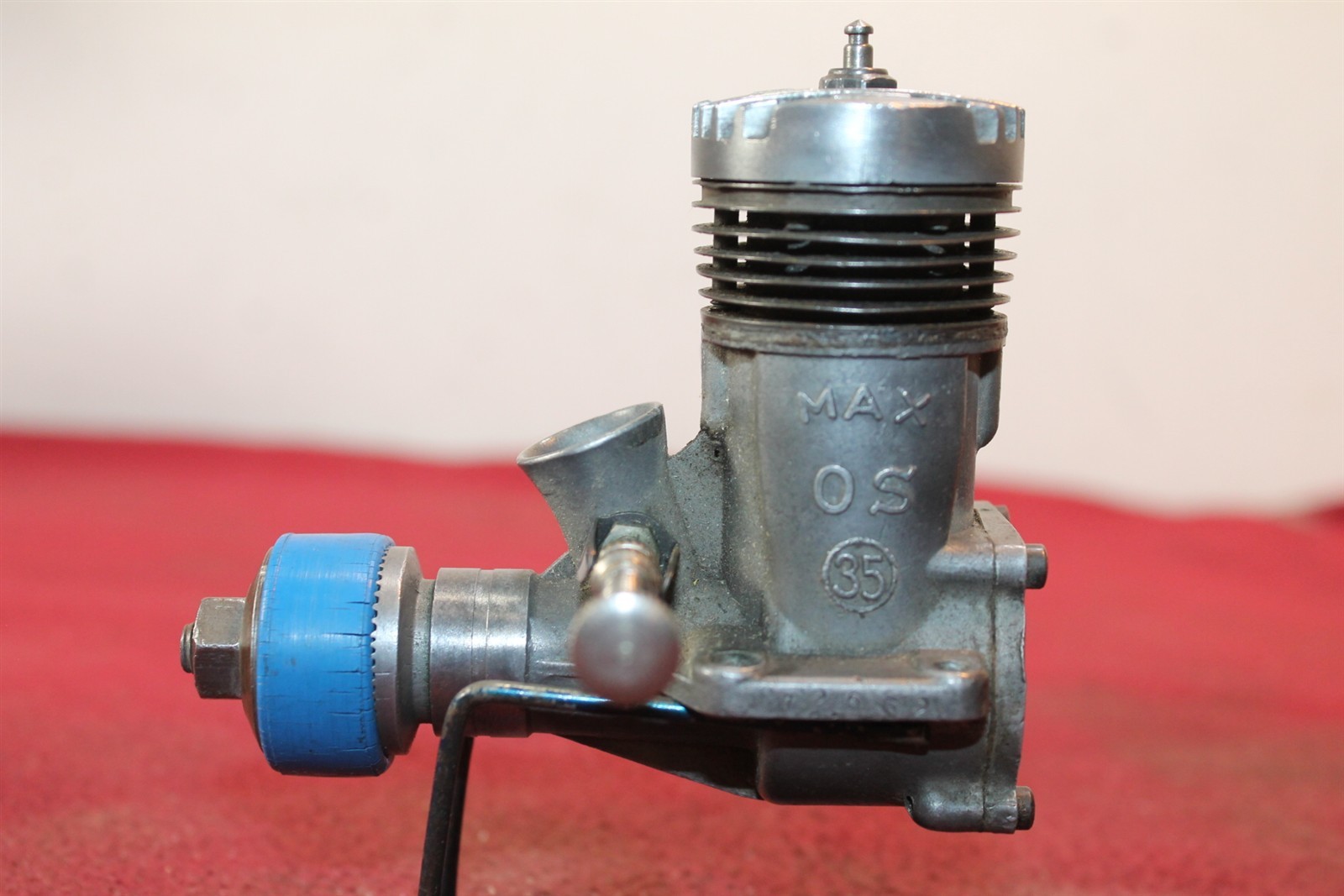 RARE VINTAGE O.S MAX-I 35 STEEL FIN COMBAT U/CONTROL MODEL AIRPLANE ENGINE.35 OS