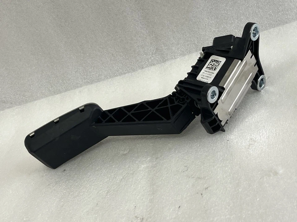 2018 2019 2020 2021 2022 HONDA ACCORD SPORT ACCELERATOR PEDAL 17800TVAL020M4 - Image 2 of 3
