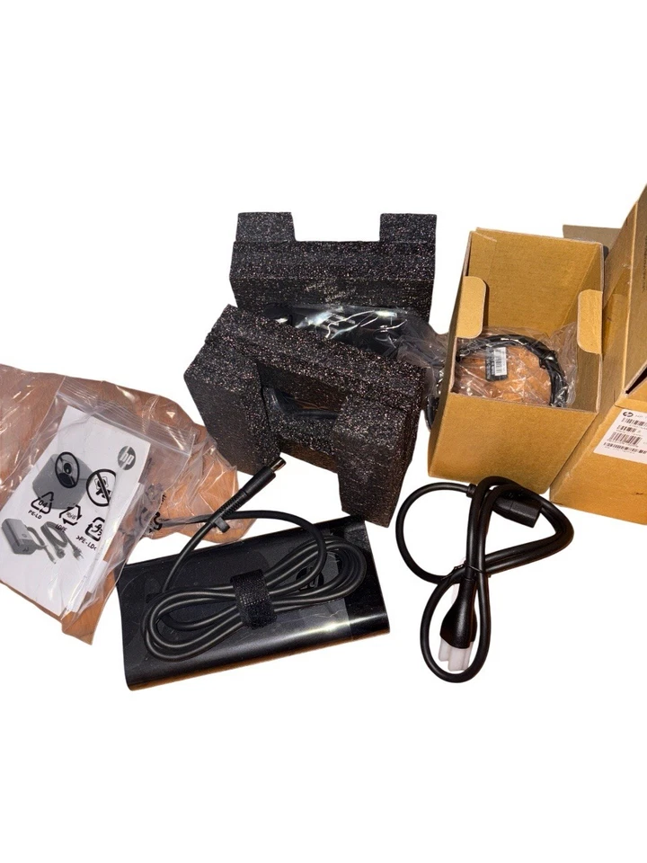 HP TB Dock G2 Dock w/Combo Cable, Power Adapter 3TR87AA#ABA BRAND NEW - Image 2 of 2