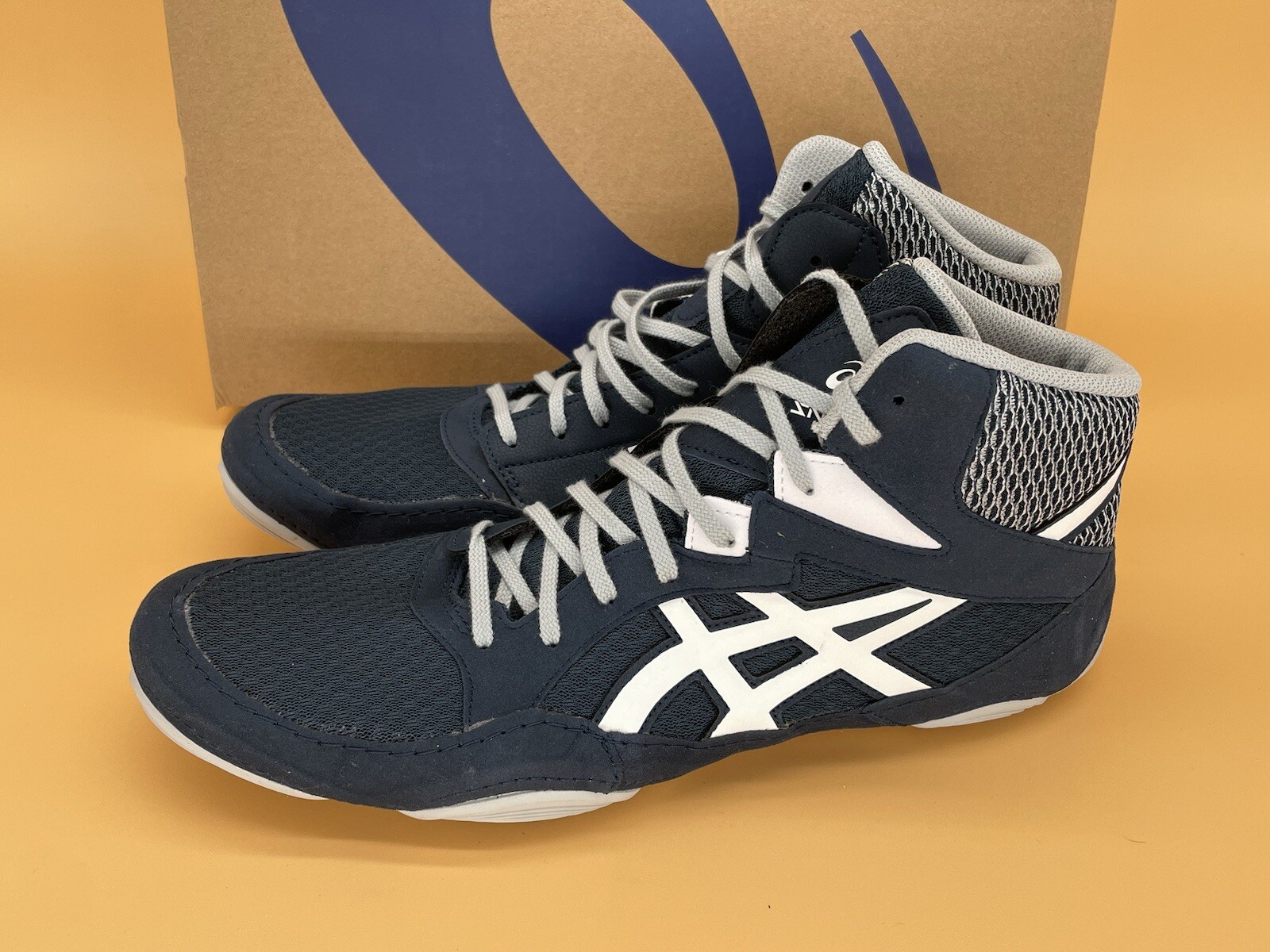 Sz 11 ASICS Snapdown 3 Men Wrestling Footwear Black/White Athletic Shoes