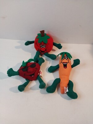 RARE Fresh Express Salad Pals Collection Veggies Plush Set Carrot Radish Tomato