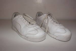 white non marking trainers