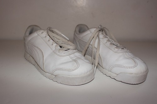 white trainers size 2