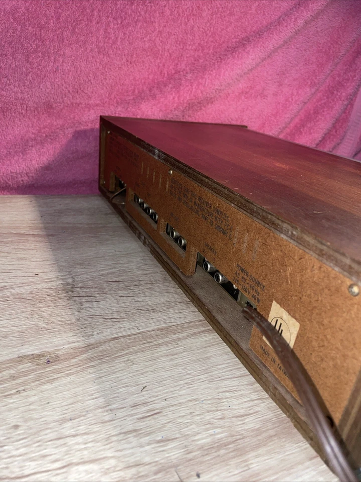 Vintage 1970's Realistic 12-1469 Modulaire AM FM /Phono/Tape/ Stereo Receiver - Image 4 of 4