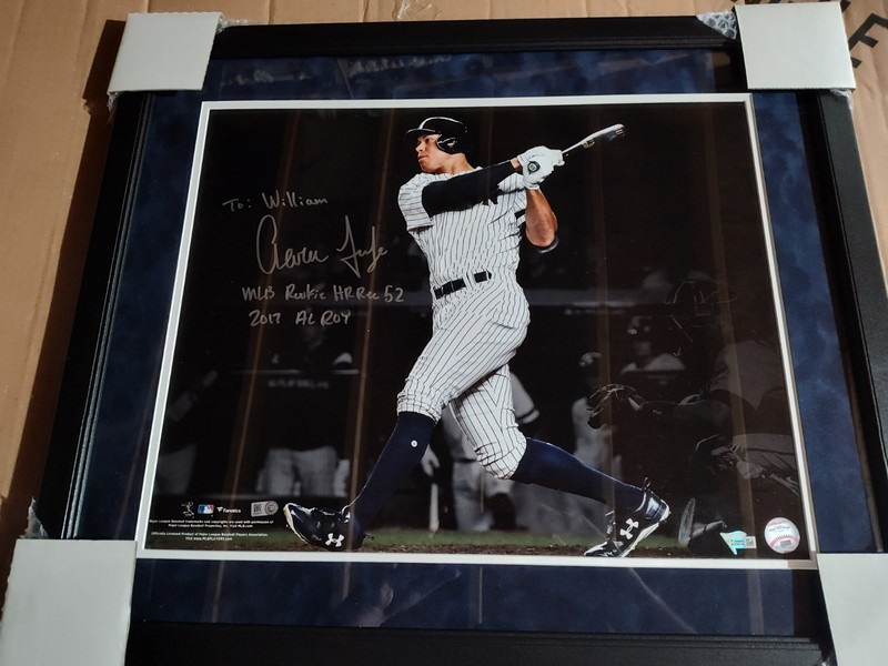 Aaron Judge Yankees Signed Photo Fanatics Authentic 2017 AL ROY 52 HR