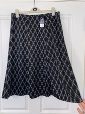 Ladies BNWT Sz 16 BM Casual Black Mix Fine Tight Knit Stretch Flare Maxi Skirt??