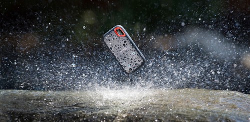 SanDisk 2TB Extreme External Solid State Drive, Black - SDSSDE61-2T00-G25 - Picture 5 of 5