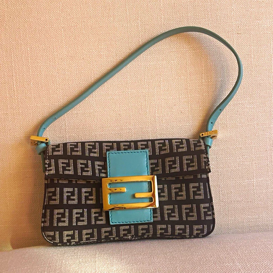 Fendi Baguette, photo 1 of 5