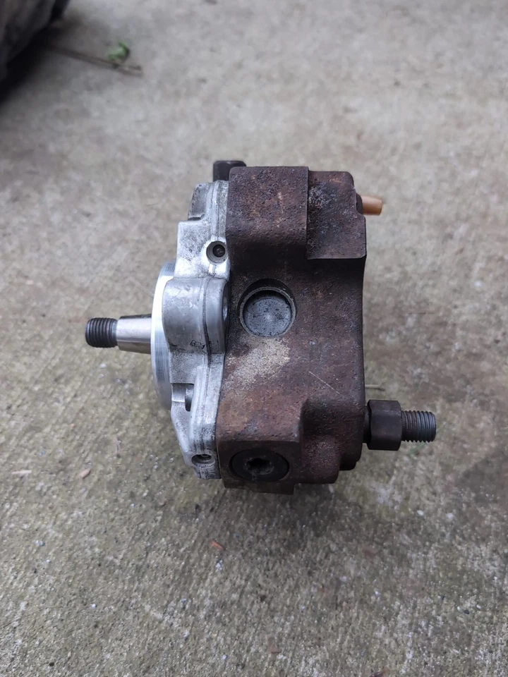 BMW E90 335d E70 X5 Diesel M57N2 High Pressure Fuel Pump Diesel Injector OEM R70 - Image 3 of 4