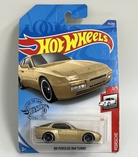 Hot Wheels - 1989 Porsche 944 Turbo - Gold - Porsche 1/5 HW 47/250