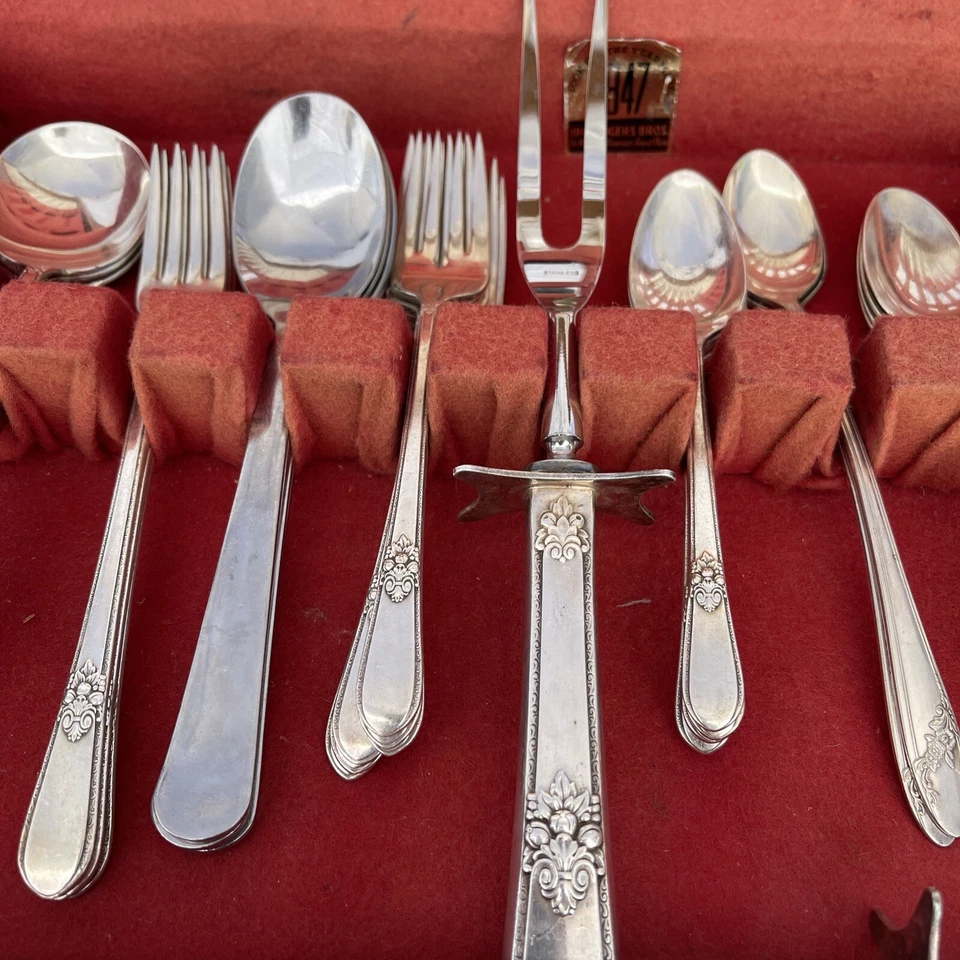 ROGERS BROS 1847 por 90 años America’s Finest Plate SET 43 piezas Foto 3 de 4