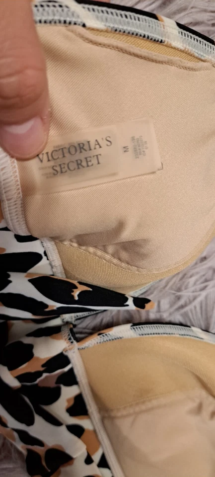 Top de bikini Victoria's Secret para mujer negro/blanco con estampado de animales cuello halter talla M Foto 3 de 4