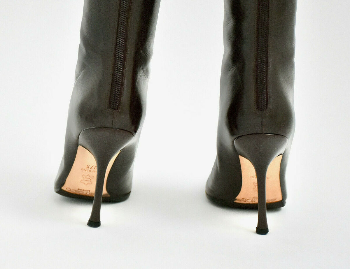 Jimmy Choo London Size 37 7 Brown Leather Knee High Zip Jimmy Choo London Size 37 7 Brown Leather Knee High Zip