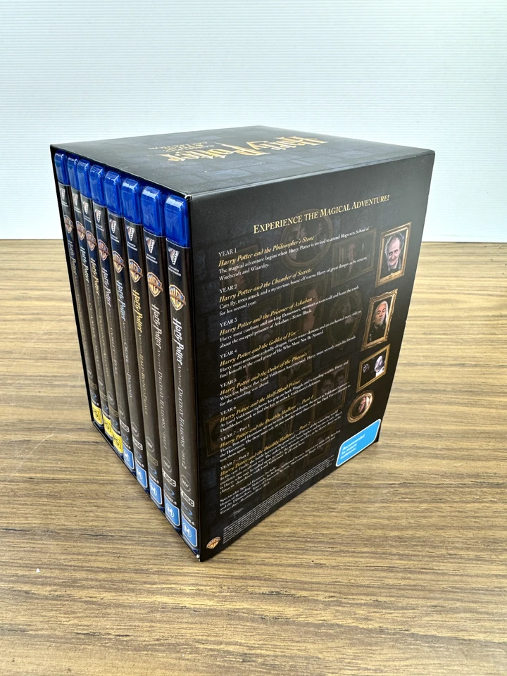 Harry Potter - 8 Film Complete Collection (Blu-ray,16 Disc Set) - Image 3 of 4