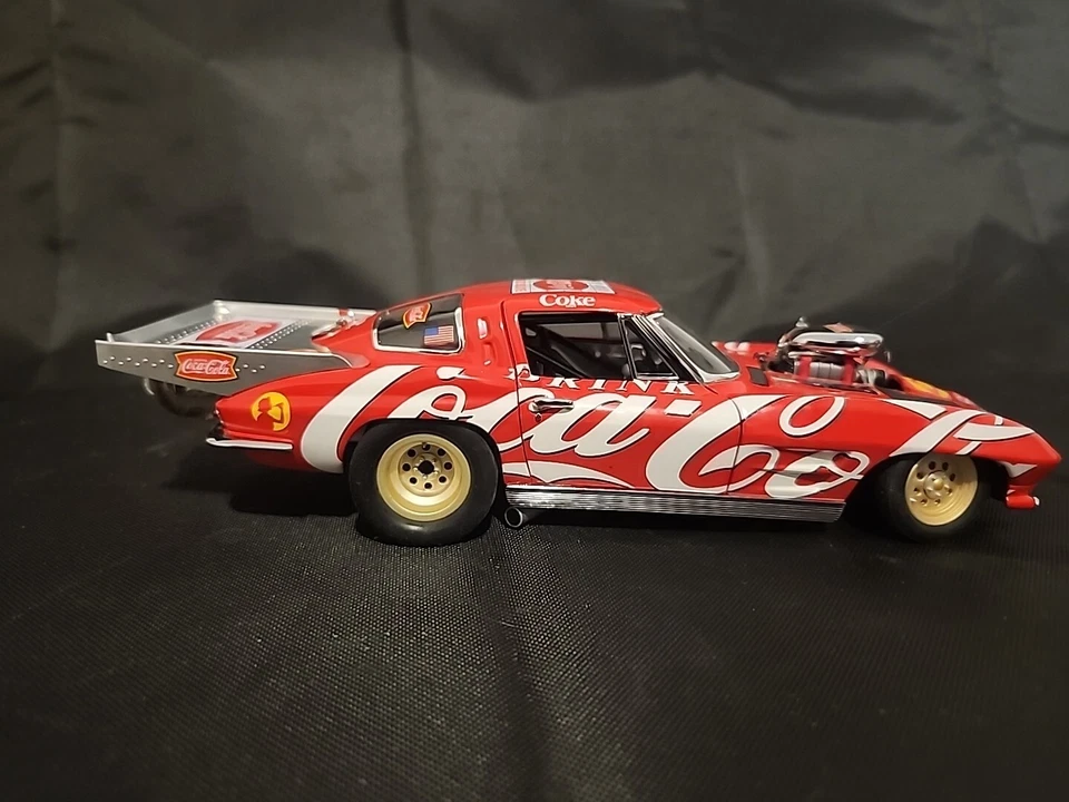 Danbury Mint 1963 "Coca Cola" Pro Mod Corvette 1:24  No Box/paperwork - Image 3 of 4