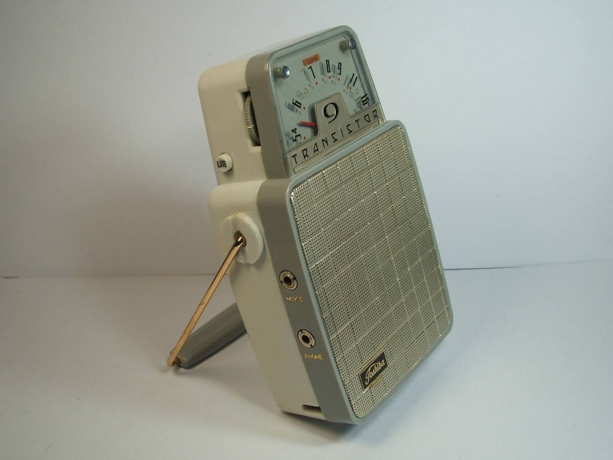 Radio Toshiba Transistor 9TM40 Robot 1960s Made In Japan JP Radio Toshiba Transistor 9TM40 Robot 1960s Made In Japan JP