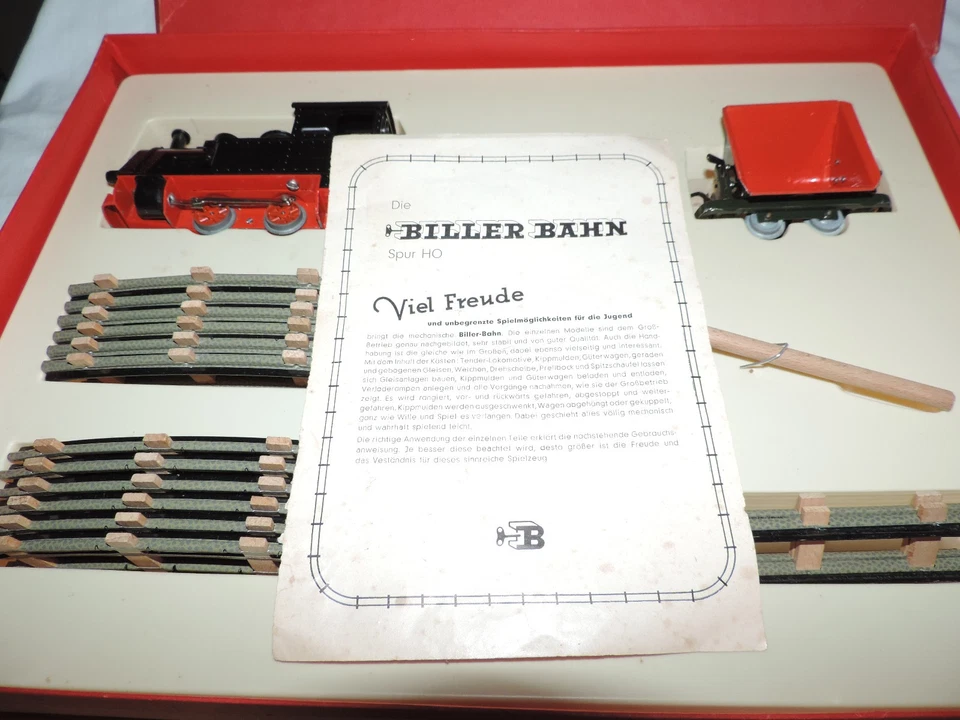 Biller Bahn Güterwagen-Set mit Dampflok zum auzfziehen  Spur O -4- - Bild 4 von 4