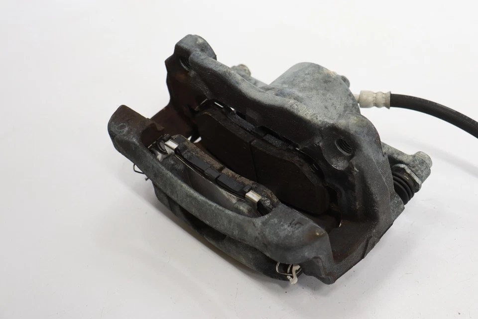 2014-2020 NISSAN ROGUE FRONT RIGHT PASSENGER SIDE DISC BRAKE CALIPER W/ HOSE OEM - Image 2 of 4