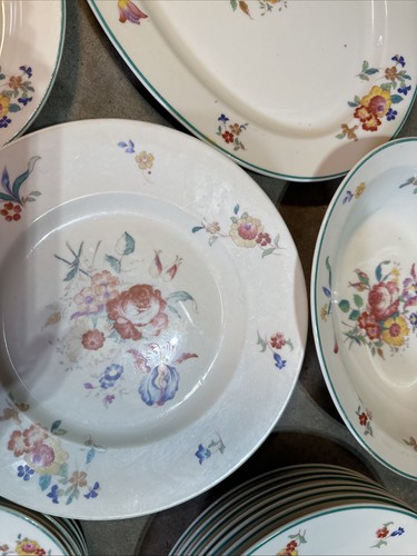 Vintage Syracuse Ivory Floral Dishes Cottagecore Farmhouse Antique Set of 33 - Picture 6 of 14