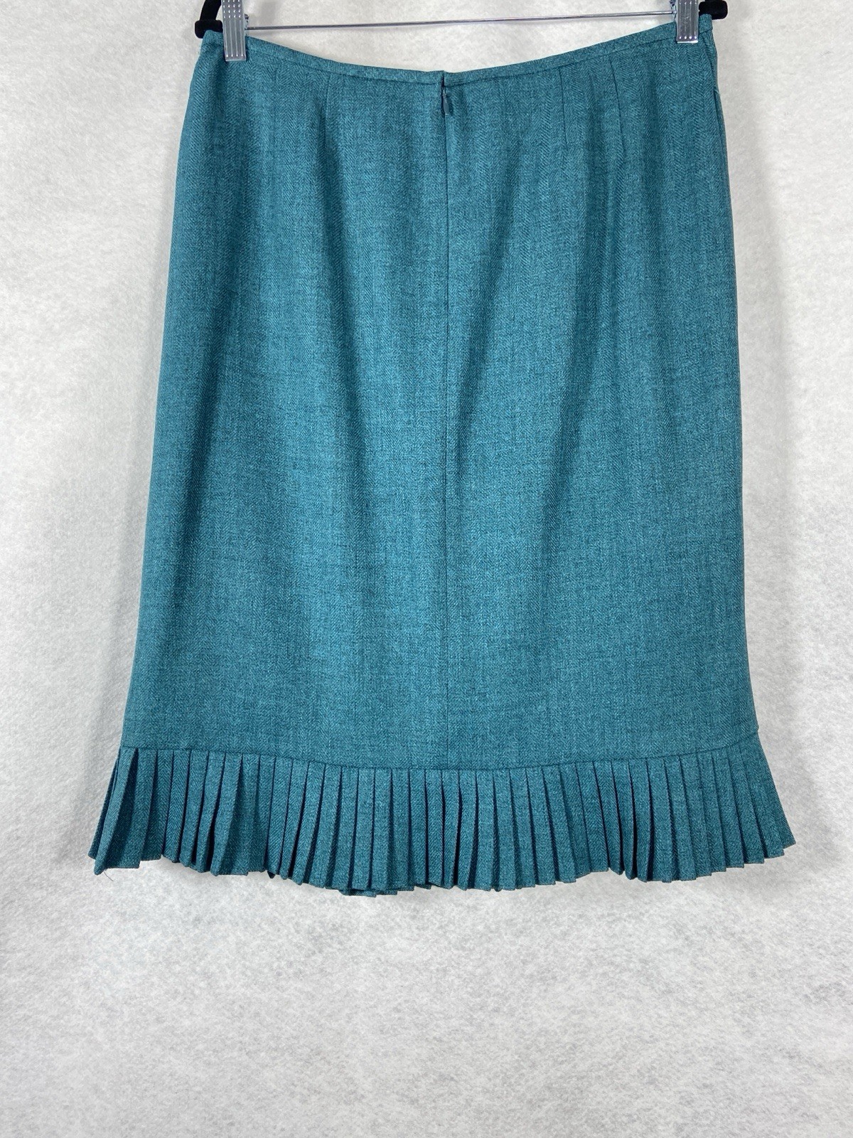 Le Suit 2PC Skirt Suit Women’s 10 Teal Blazer Buttons Long Sleeves Pleated Hem