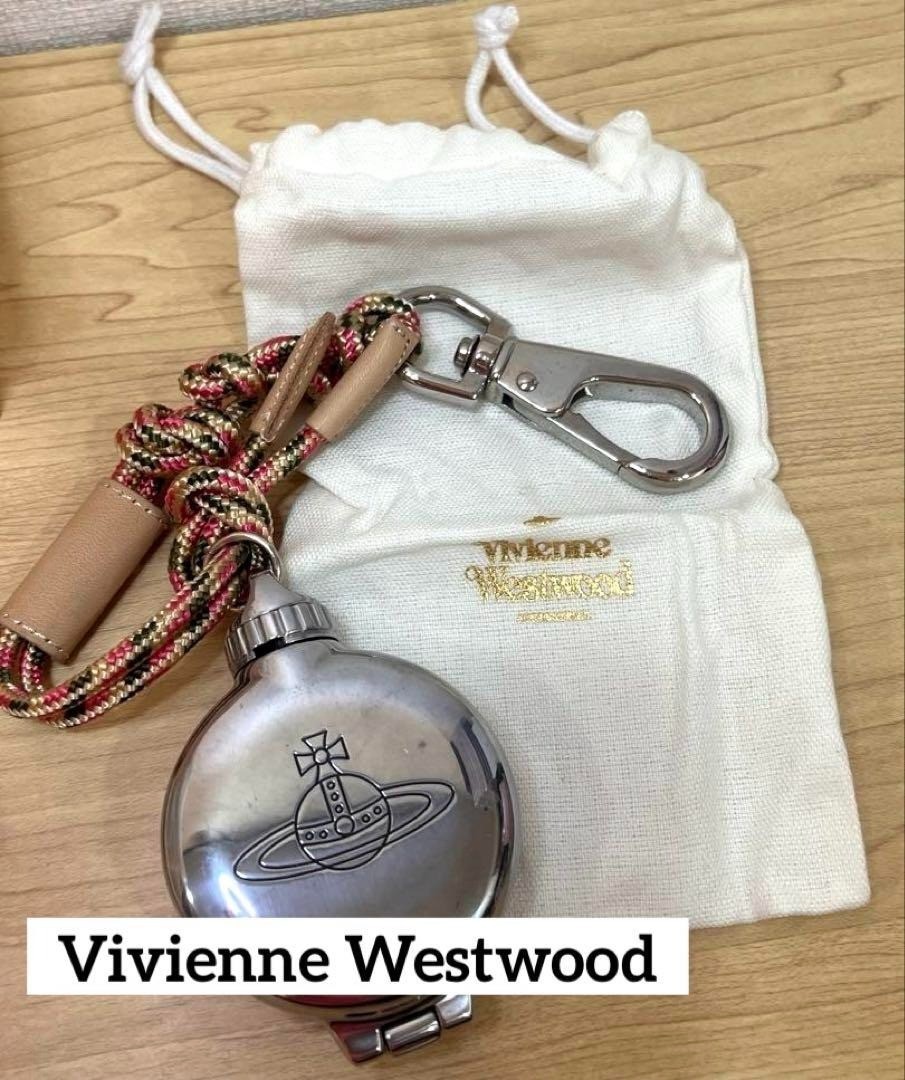 【used】vivienne westwood 灰皿 ashtray Vivienne Westwood Portable Ashtray Silver cigarettes Case Round