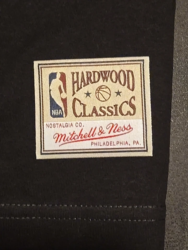 Mitchell & Ness Hardwood Classics Jeremy Lin "Linsanity" New York Knicks T Shirt - Image 3 of 4