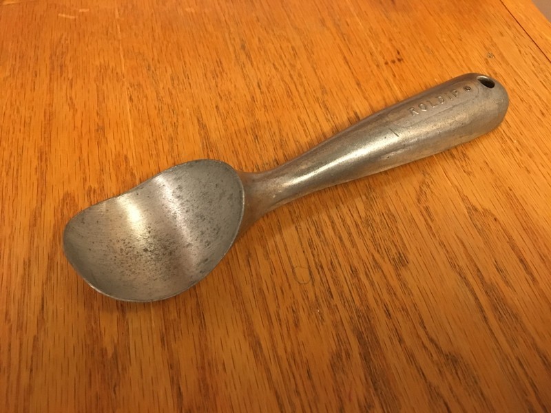NUROLL ROLDIP Collectible Metal Ice Cream Scoop Maumee Ohio Silver Color