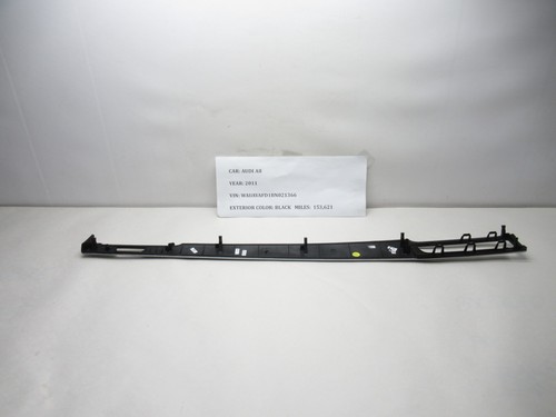 2011-2018 Audi A8 Dashboard Right Bezel Trim Cover 4H1853174 (Damaged) OEM - Picture 4 of 7
