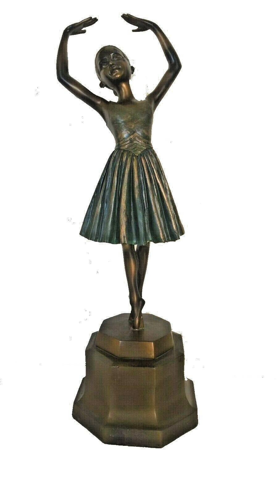 Statue Danseuse Petit Rat de l'Opéra bras levés 35cm pour chambre