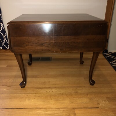 Vintage Ethan Allen Solid Cherry Queen Anne Style Drop Leaf Side