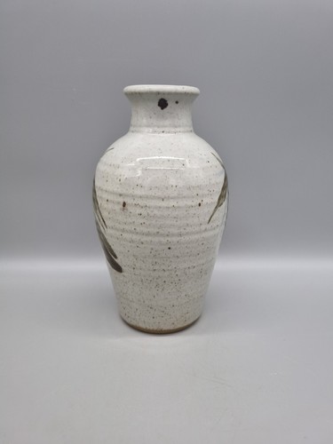 A Vintage Jack Crisp Studio Pottery Vase, Sowerby, Yorkshire. Floral Motif. - Picture 2 of 10