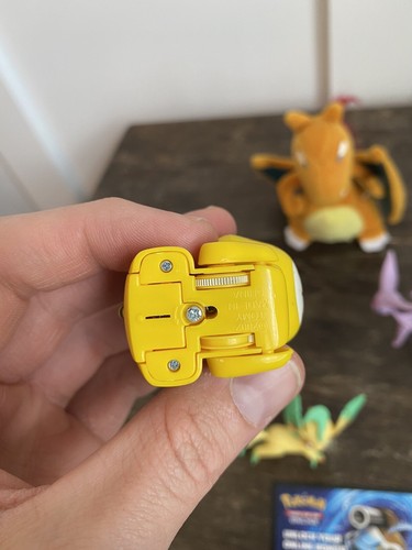 Pokemon Toys PVC Figures Lot + 1999 BK #150 Mewtwo Gold Card Coin Plush Misc - Picture 11 of 15