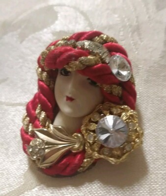 Vintage Lady Face Gold Tone/Red Rope Brooch With Rhinestones