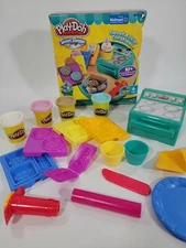 Play-Doh Sweet Shoppe Sweet Bakin' Creations Cupcake Cookie Playset Hasbro RARE