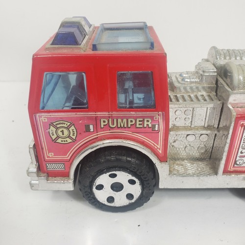 1989 BUDDY L Big Bruiser Pumper Fire Truck, Siren & Lights, Plastic/Metal - Picture 7 of 12
