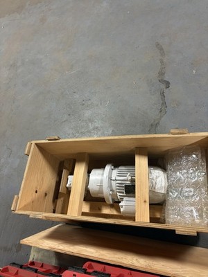 NEW WEG W22 TE1BF0X0S 3 Phase Pump & Motor 220V 50Hz 0.25KW 950RPM W/RICKMEIER