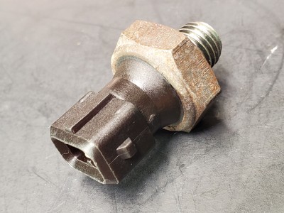 OEM BMW Oil Pressure Switch  12612367061 E28 E30 E32 E34 E36 E38 E39 E46 1730578
