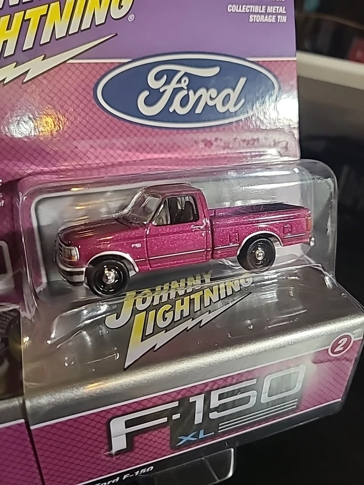 Ford F-150 1993 iris poli púrpura Johnny Lightning Collectors lata 1:64 Foto 2 de 4